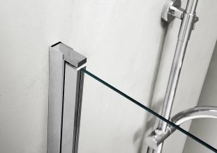 AQ DEL SBA 08015BL Шторка на ванну, одноэлементная, поворотная 800X1500 профиль черный, стекло прозрачное